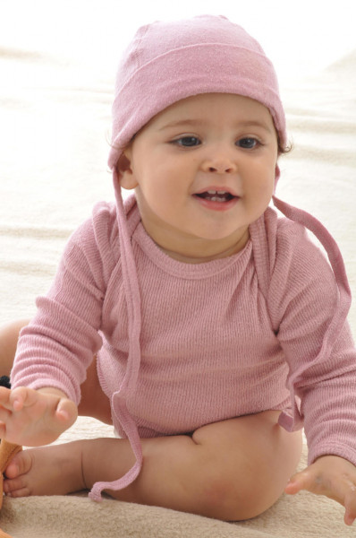 Baby Mütze aus Bourretteseide